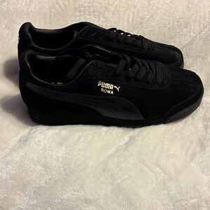 Puma Roma Black Gold Women’s Sneakers size 8.5